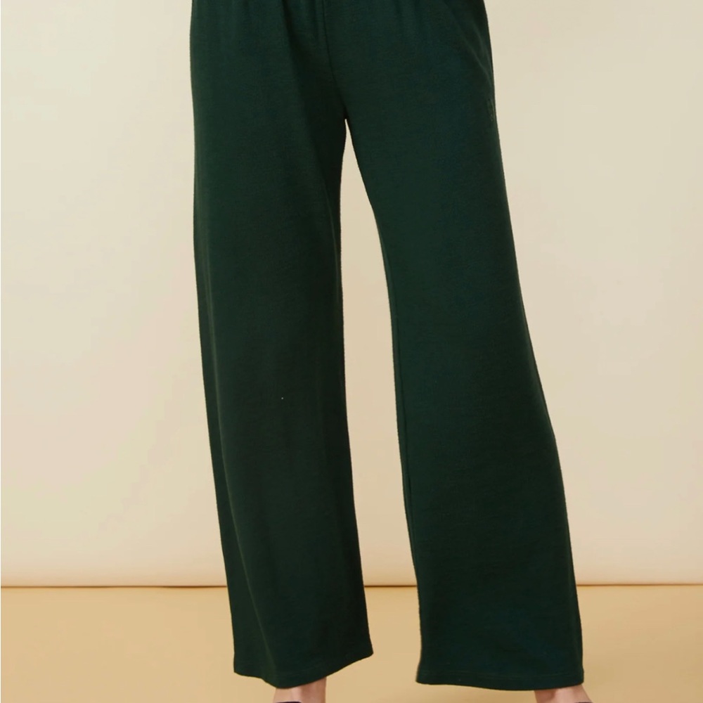 Brand new Monrow super soft crop lounge sweats